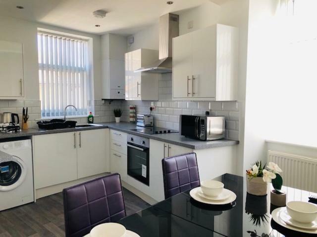 Hotel Townhouse @ 51 Balfour St, Stoke Esterno foto